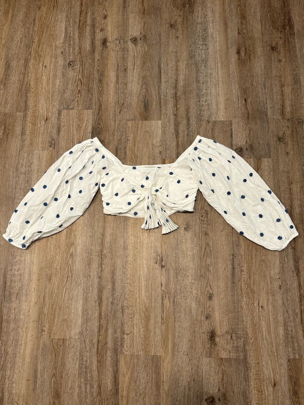 Farm Rio Women's Blue Flowers Crop Top Size Medium